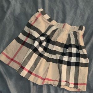 Burberry skirt